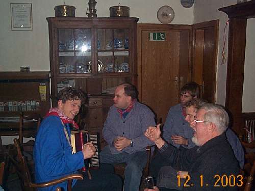 Dcp08569.jpg (24408 Byte)