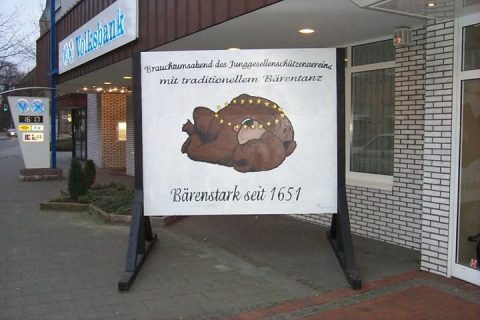 schild1.jpg (32653 Byte)
