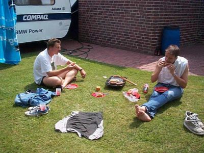 grillen.jpg (36755 Byte)