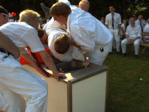 36.jpg (32993 Byte)
