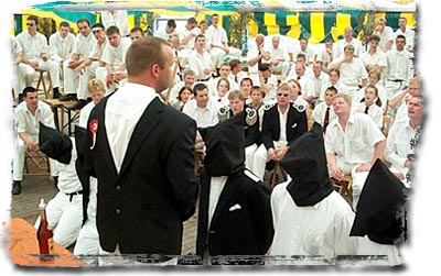 gericht.jpg (42914 Byte)