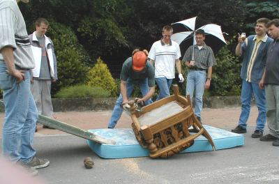 saege2.jpg (25495 Byte)