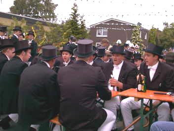 ausholenkuhl.jpg (18736 Byte)